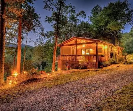 How to Find the Best Camping Cabins for Scenic Views and Tranquility