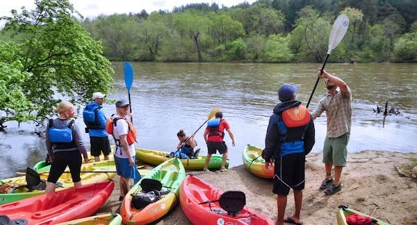 Best Campgrounds for Water Sports: Kayaking, Canoeing, and More