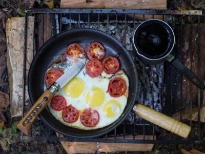 Easy Camping Food Ideas That Require Minimal Cooking Supplies