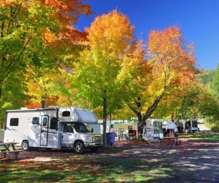 Best RV Parks for Nature Lovers Near Scenic Hiking Trails