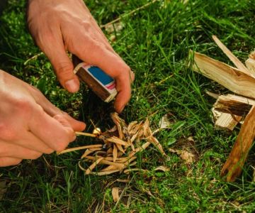 How to Start a Campfire in Windy Conditions – Essential Tips for Safe Camping