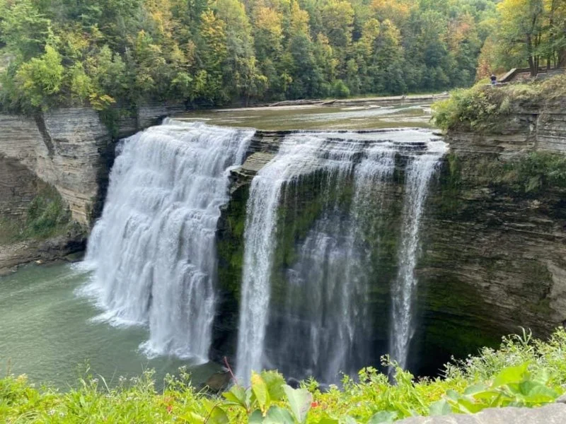 Best Campgrounds Near Waterfalls for a Peaceful Outdoor Experience