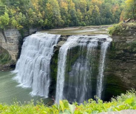 Best Campgrounds Near Waterfalls for a Peaceful Outdoor Experience