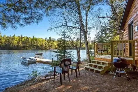 Best Lake Camping Cabins for Scenic Outdoor Getaways