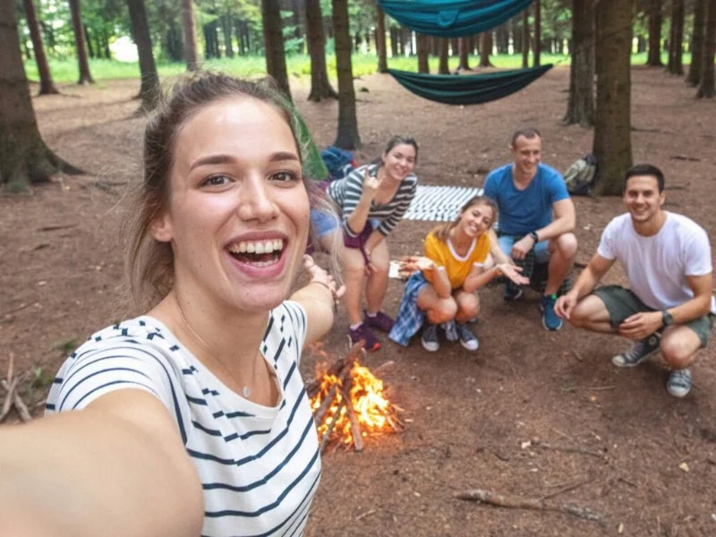 How to Take the Perfect Campfire Selfie Outdoors